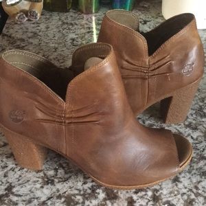 Timberland Glancy peep toe boots. Brown full grain